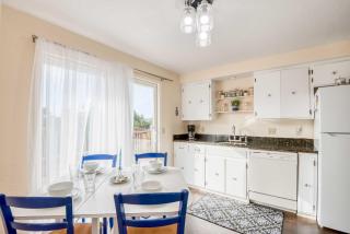 Shore Delight Waldport Home and Deck, Walk to Beach - 4