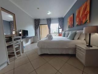 Elephant Lake Hotel - St Lucia - 3
