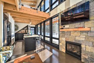 Office and Fire Pit Waterfront Lake Superior Cabin! - 6