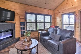 Pigeon Forge Cabin Private Hot Tub and Views! - 5