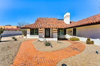 Pool and Putting Green Pet-Friendly Glendale Home - Phoenix - 7