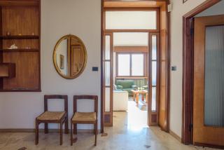 Lake View Villa with Private Parking - 2