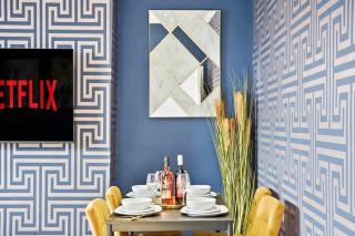 Platinum Grove Modern Flat - Kent - 3