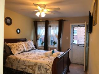 CheKell's Cozy split level - Brooklyn - 5