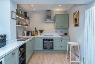 Glanrhyd Townhouse in Central Dolgellau with Parking and Bike Storage - Dolgellau - 0