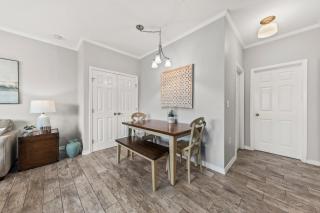 SummerEscape - Retreat - Steps to Beach - SpaciousWestBeachCondo - Gulf Shores - 3