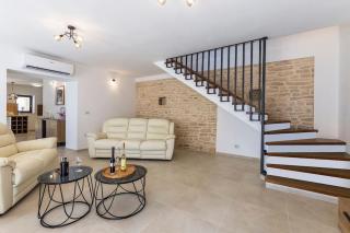 Villa Ena with private pool - Pinezići - 6