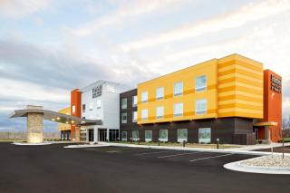 Fairfield Inn & Suites by Marriott Salina - Salina - 0