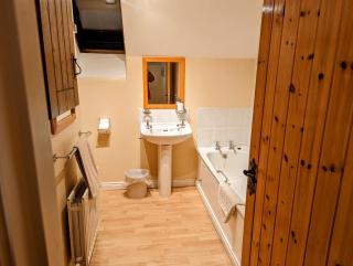 Millers Close Holiday Cottages - Newcastle - 6