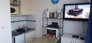 Gruissan studio aux Amarines au bord de la plage du Grazel - Gruissan - 5