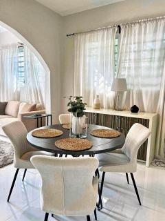 Breathtaking 2-Bedroom Beachside Apartment - San Juan - 7