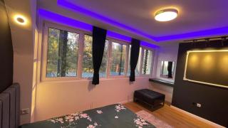 Greenside Apartment 3 - 1