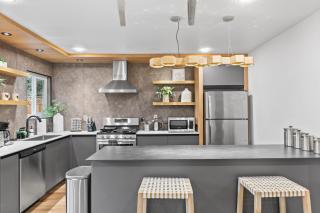 @ Marbella Lane - Fresh and Vibrant 3BR Home - San José - 1