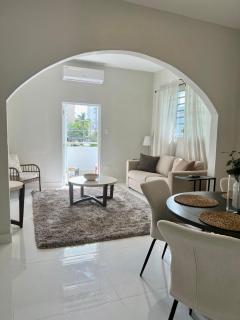 Breathtaking 2-Bedroom Beachside Apartment - San Juan - 1