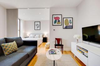 BR5 - Beautiful Studio Flat in heart of Borough - London - 0