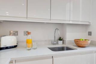 BR5 - Beautiful Studio Flat in heart of Borough - London - 2