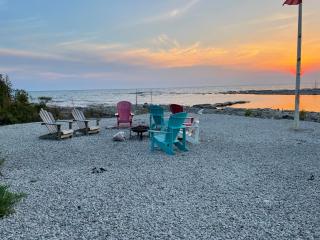 Home of the Living Sunset - Miller Lake - 9