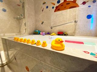 Crowne Plaza Huzhou by IHG - 2