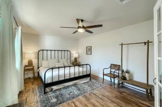 Wine Country Getaway for 12 with Biergarten, Fire Pit - 7