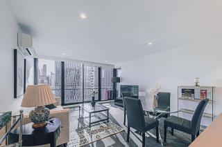 Chic Urban Oasis - 8