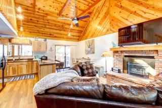Near Hiking Cabin with Hot Tub in Lakeside! - Lake of the Woods - 5