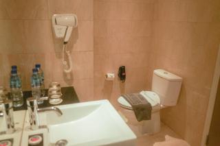 The Premiere Hotel Pekanbaru - Pekanbaru - 4