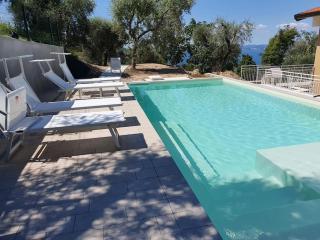 Villa Malù - APT Mara - Piscina e vista lago - Torri del Benaco - 0