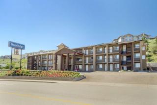 Travelodge by Wyndham Kamloops Mountview - 9