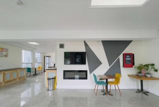 Super 8 by Wyndham Pembroke - Pembroke - 8