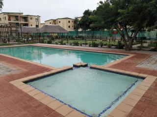Ribbon 210's Two bedroom apartment - Gaborone - 9