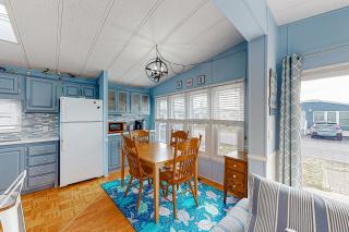 Assateague Pointe ---12401 Windlass Way - 7