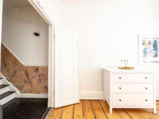 WHITE DOUPLEX CHARM: big flat in the city centre - 3