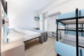 Hotel Eiffel - Rimini - 3