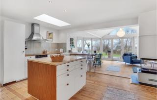 Awesome Home In Kirke Hyllinge With House Sea View - Kirke-Hyllinge - 5