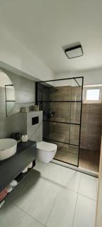 Luxury apartment Private parking self check-in51 - Craiova - 4