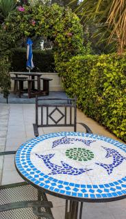 Stylish Garden Apartment at Paphos Harbour - Paphos - 3