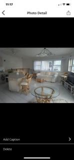 17 Nettles Blvd - 1