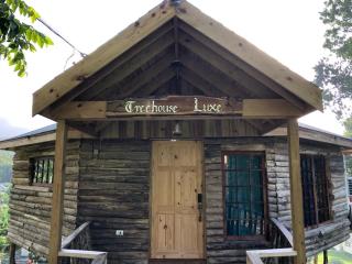 Tree House Luxe - 7
