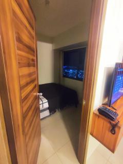 Horizon 101 CCLX Sea View Unit 47F - Cebu City - 5