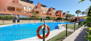 Homes of Spain, Apartamentos Paraiso Vera Playa, Ed Tahiti, Atico F de 2 dormitorios con piscina privada en solárium y barbacoa, pie de playa - Vera - 5