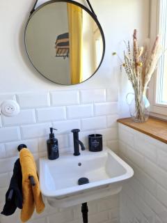 VILLA FOLLEMIRA cz - kitchen - garden - bike storage - - 4