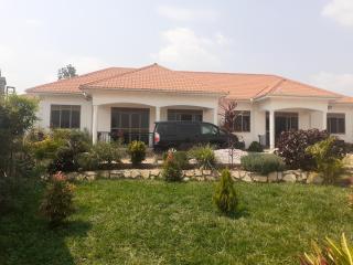 Driftwood Apartments - Nakwero - Kampala - 1