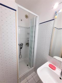 Cavalaire sur mer Appartement T3-160 m plage - 800 m Centre-ville. Park - 2