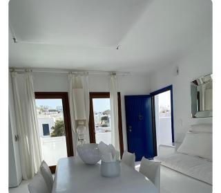 white luxury suite with shared pool downtown - Mykonos-stad - 6