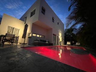 Stylish Luxury San Juan Lakes Villa in Gated Community in Downtown Punta Cana With Private Pool - Punta Cana - 1