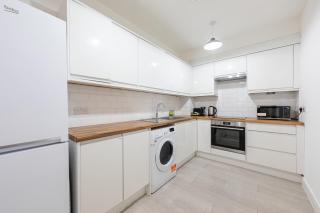 Functional Budget Stay with Wi-Fi and Laundry Facilities near Tube Station - Londen - 1