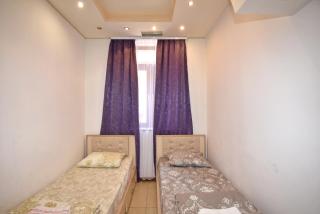 Armenak Apartment No 8, Abovyan Street - Yerevan - 2