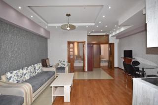 Armenak Apartment No 8, Abovyan Street - 6
