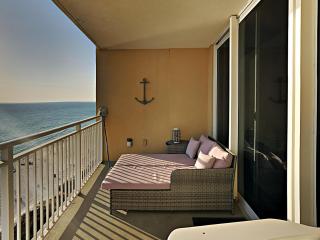 Emerald Beach #1028 - 1