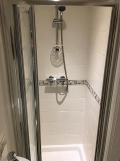 Derby Pride Park private ensuite room- 2 beds- free parking - Derby - 6